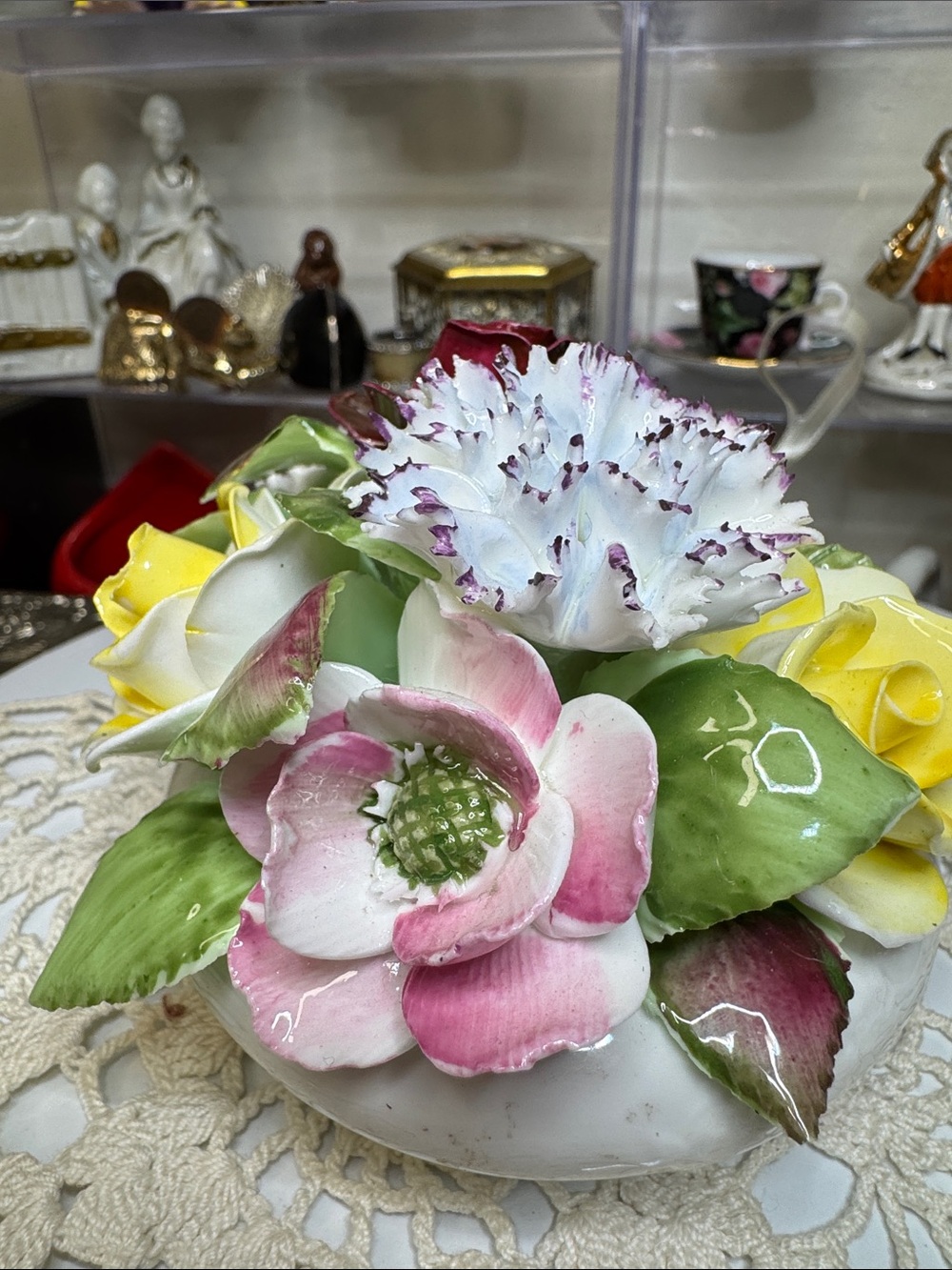 Vintage Royal Dolton England Porcelain Floral Centerpiece - Picture 11 of 11
